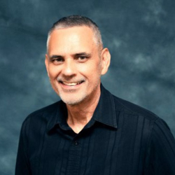 Raymond Hernandez