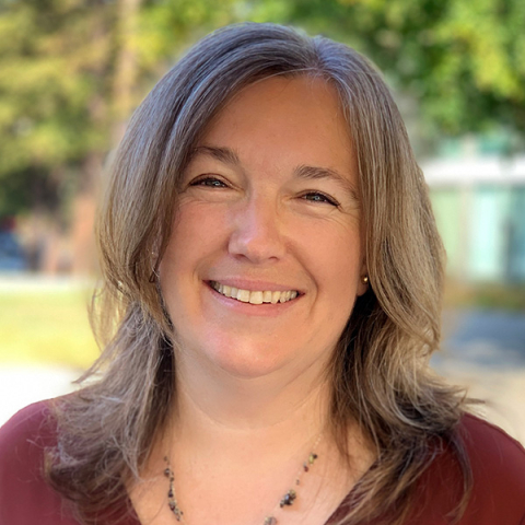 Cari Torres-Benavides